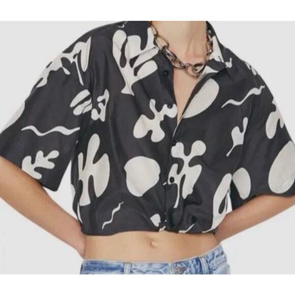 Frame Denim Tops - $348 Women's Frame Black & White Silk Cropped Twist Front Collared Shirt Medium